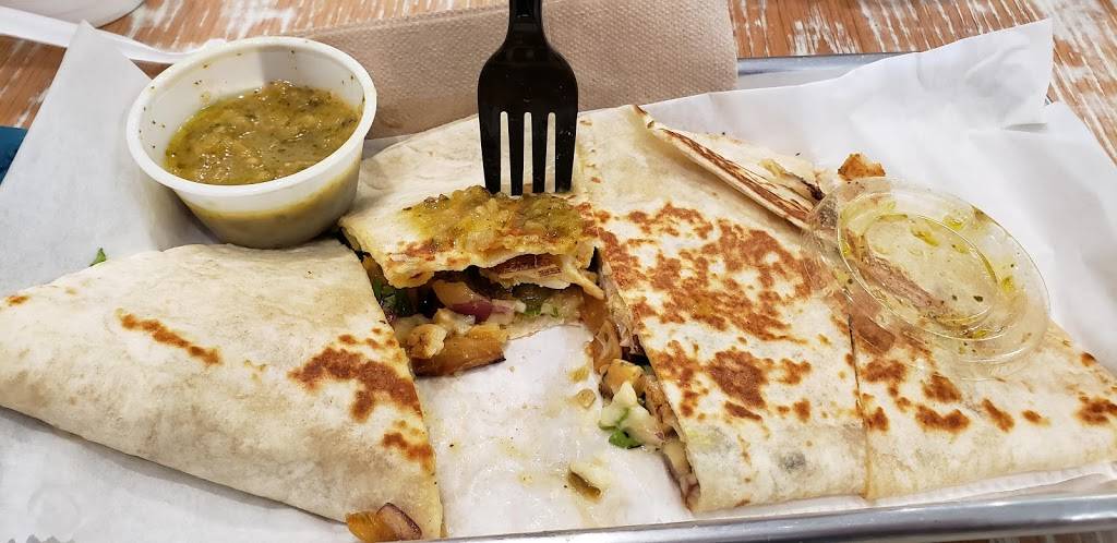 Tropical Smoothie Cafe | restaurant | 17419 Tamiami Trail, North Port, FL 34287, USA | 9414239472 OR +1 941-423-9472