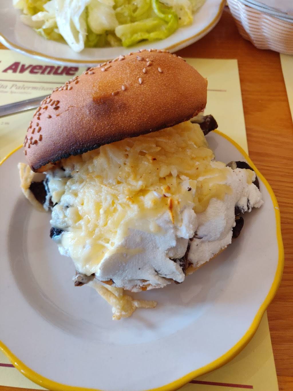 Joes of Avenue U | restaurant | 287 Avenue U, Brooklyn, NY 11223, USA | 7184499285 OR +1 718-449-9285