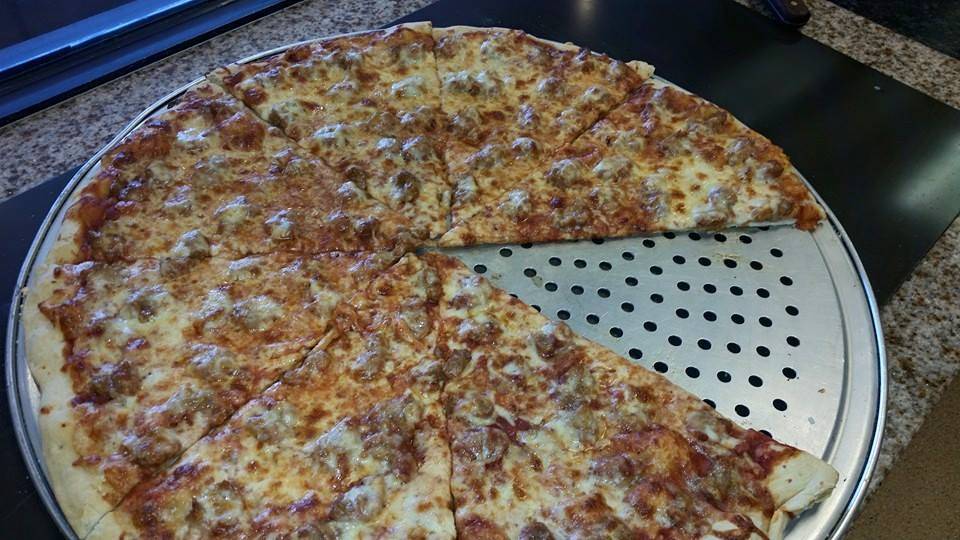 Barneys Pizza Chicago | restaurant | 5648 W Chicago Ave, Chicago, IL 60651, USA | 7732879100 OR +1 773-287-9100