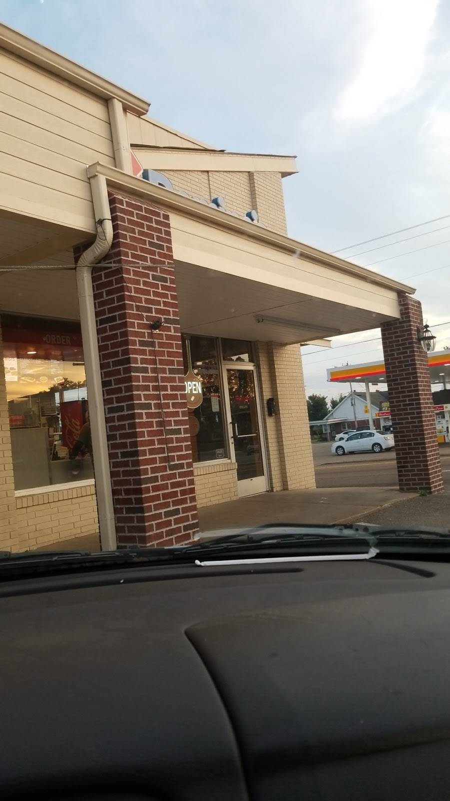 Dominos Pizza | meal delivery | 6 Natchez Trace Dr, Lexington, TN 38351, USA | 7319682030 OR +1 731-968-2030