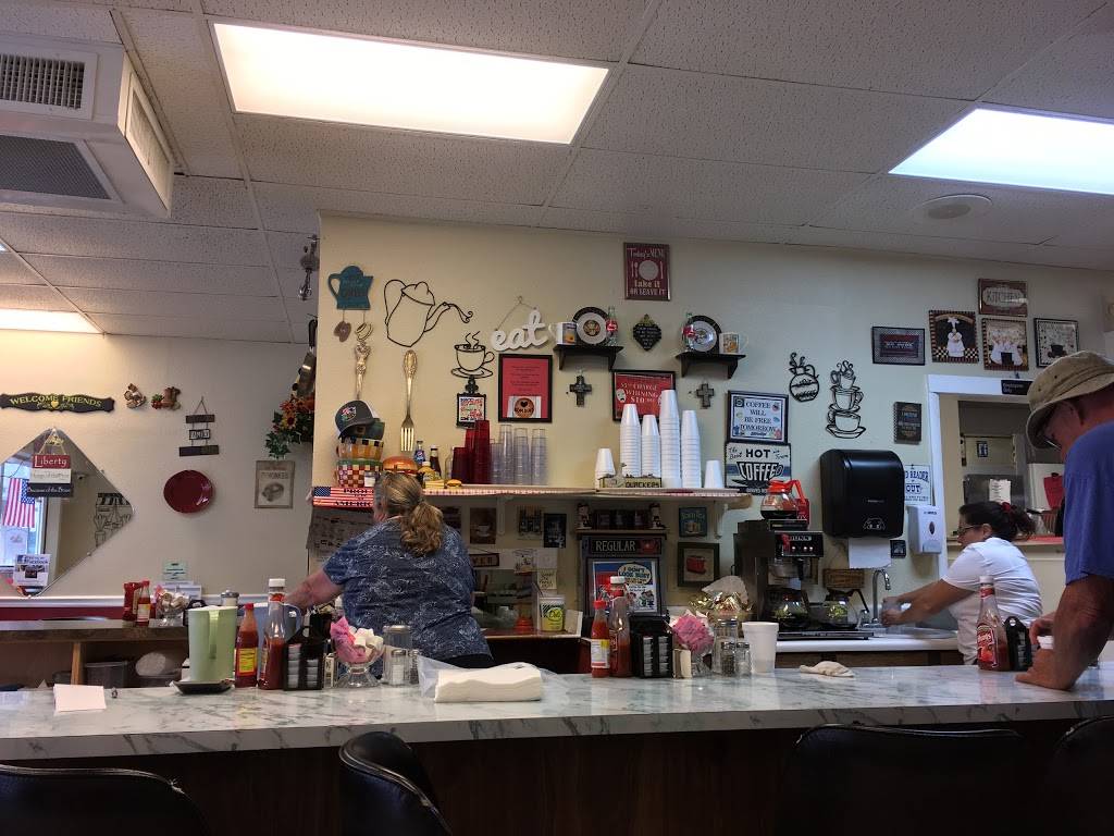 Good Eats Diner | restaurant | 6364, 1200 Deltona Blvd, Deltona, FL 32725, USA | 3865747477 OR +1 386-574-7477