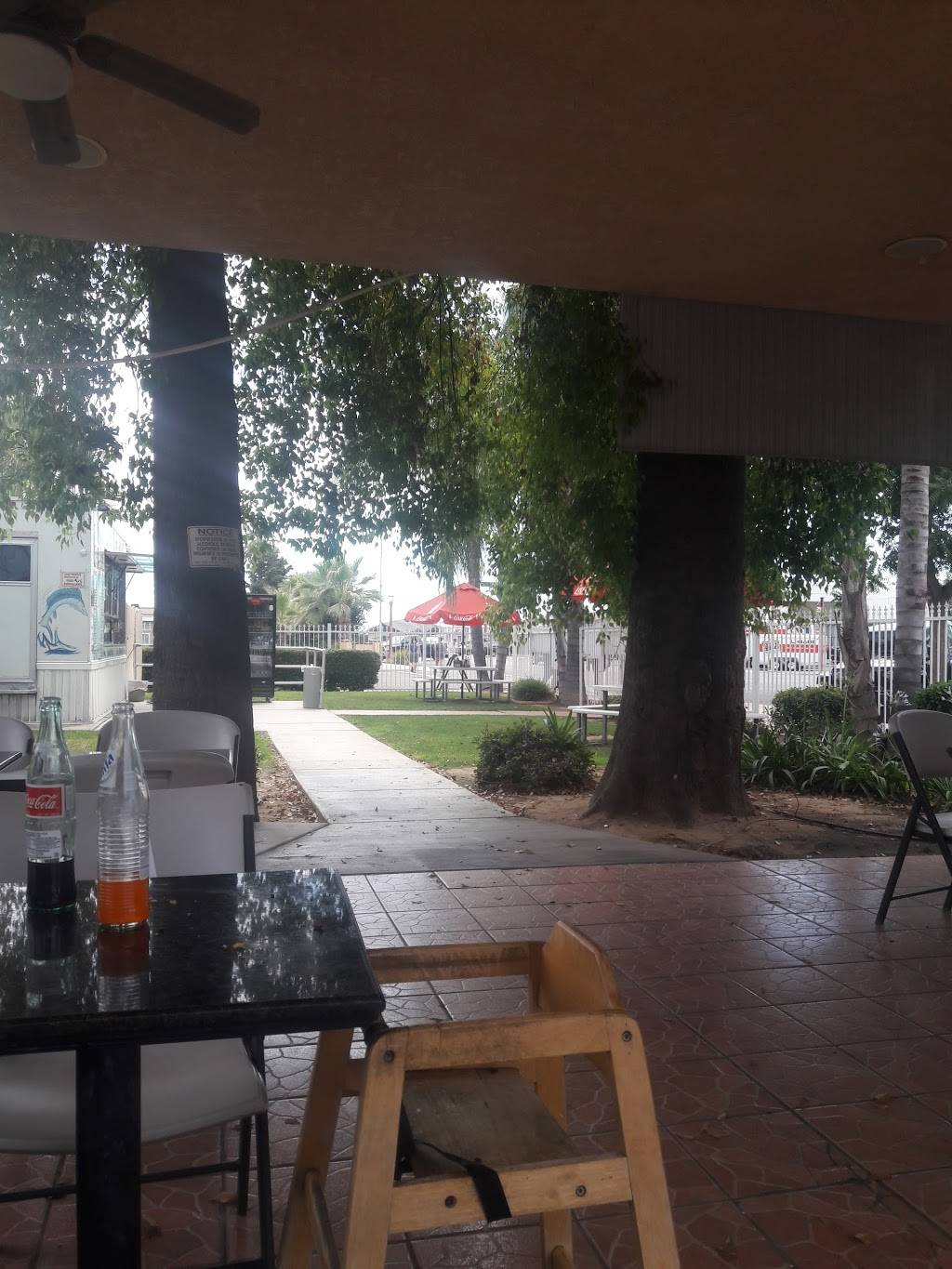 Mariscos Los Compadres | restaurant | 376 W Tulare St, Dinuba, CA 93618, USA | 5595913659 OR +1 559-591-3659