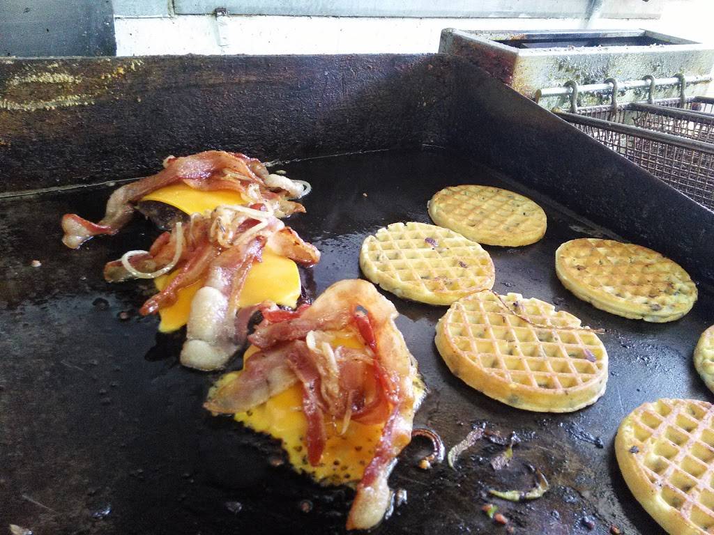 Pete Mayos Original Waffleburgers | restaurant | 5044 Imperial Ave, San Diego, CA 92113, USA | 6193819408 OR +1 619-381-9408