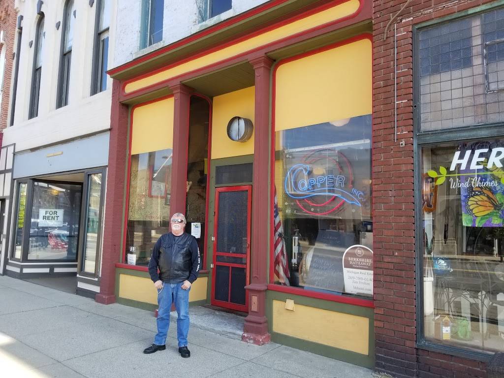 Copper Athletic Club | restaurant | 133 W Michigan Ave, Marshall, MI 49068, USA | 2697815400 OR +1 269-781-5400