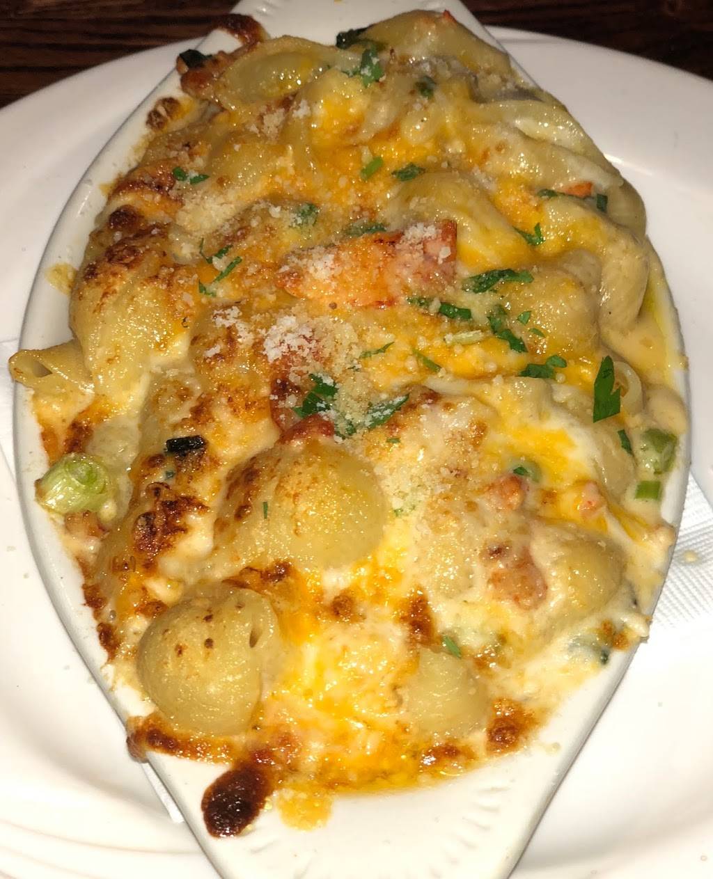 Bleachers Bar and Grill | restaurant | 6092 Jericho Turnpike, Commack, NY 11725, USA | 6314869696 OR +1 631-486-9696