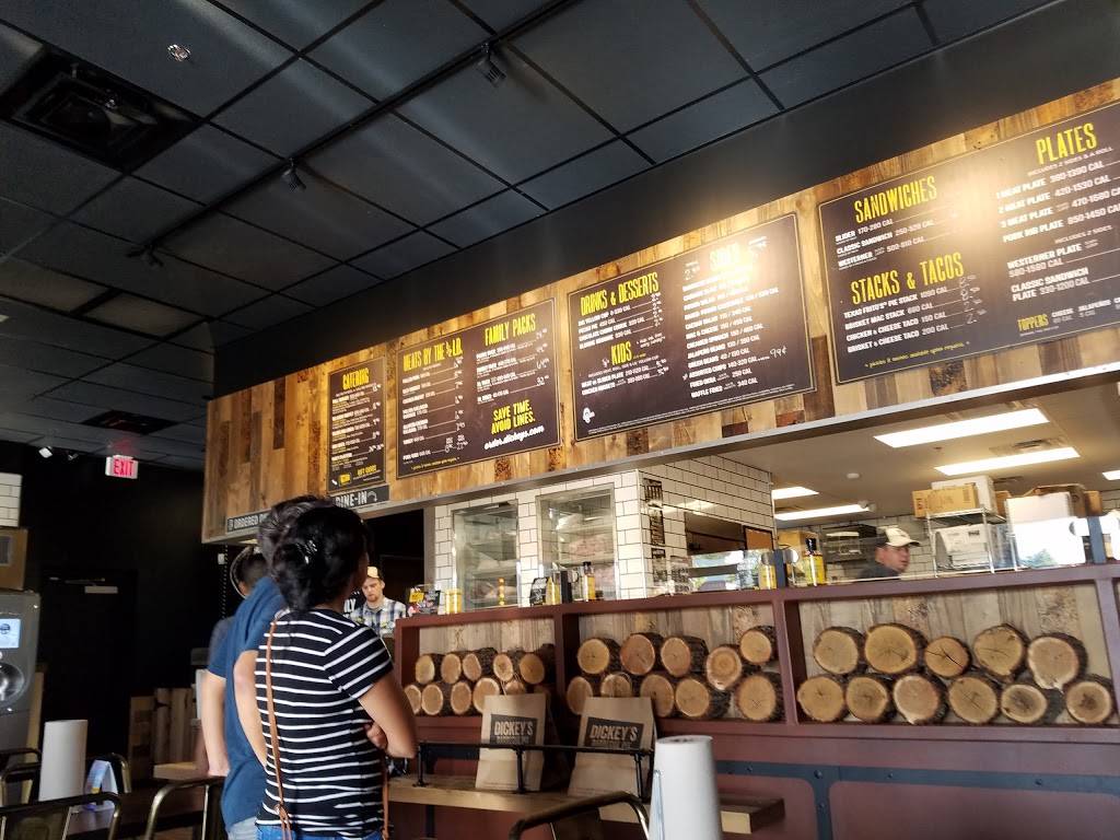 Dickeys Barbecue Pit | restaurant | 9860 W Lower Buckeye Rd, Tolleson, AZ 85353, USA | 6239368298 OR +1 623-936-8298