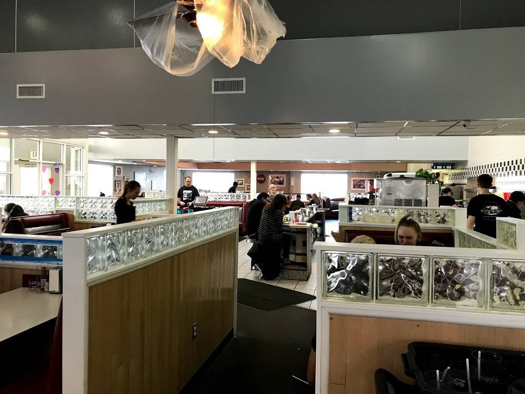 Granny Annies Family Restaurant and Banquet Center (Kaysville) | restaurant | 286 N 400 W, Kaysville, UT 84037, USA | 8015448817 OR +1 801-544-8817