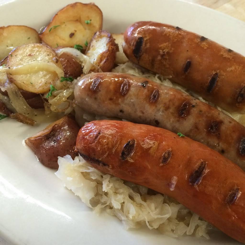 Breezy point inn | restaurant | 620 Jersey Ave, Greenwood Lake, NY 10925, USA | 8454778100 OR +1 845-477-8100