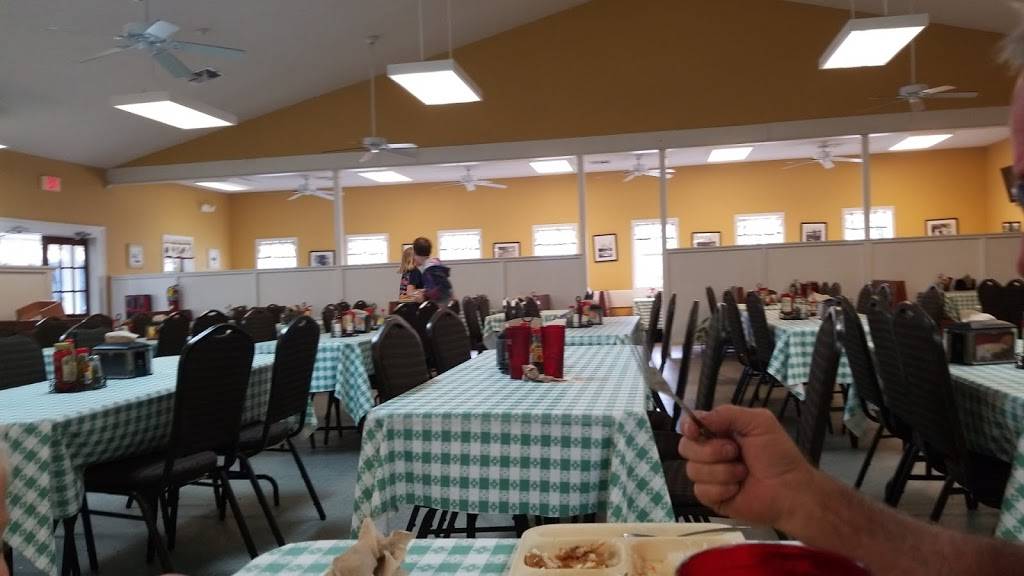 Louises Cafeteria | restaurant | 426 E Solomon St, Griffin, GA 30223, USA | 7704129400 OR +1 770-412-9400