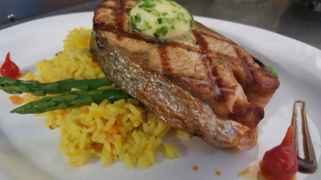 Casa de Gustos | restaurant | 3570 Strandherd Dr #1, Nepean, ON K2J 5L4, Canada | 6138430555 OR +1 613-843-0555