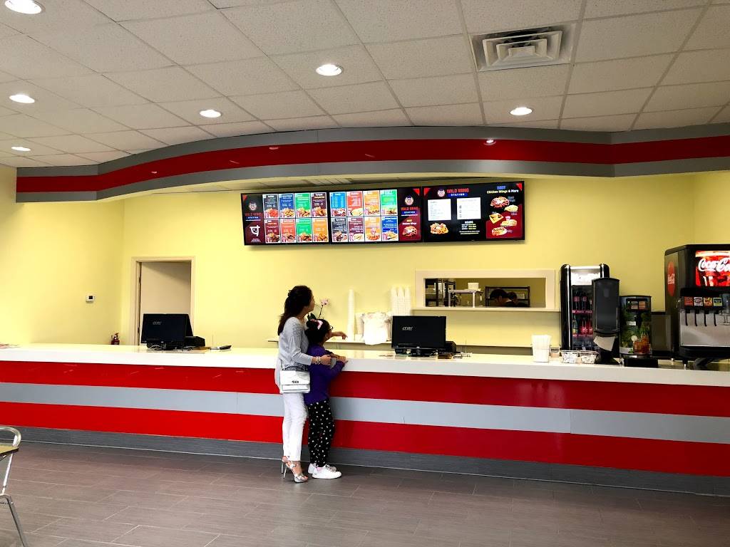Wild Wing Station - Walzem | restaurant | 5502 Walzem Rd #103, San Antonio, TX 78218, USA | 2104373027 OR +1 210-437-3027