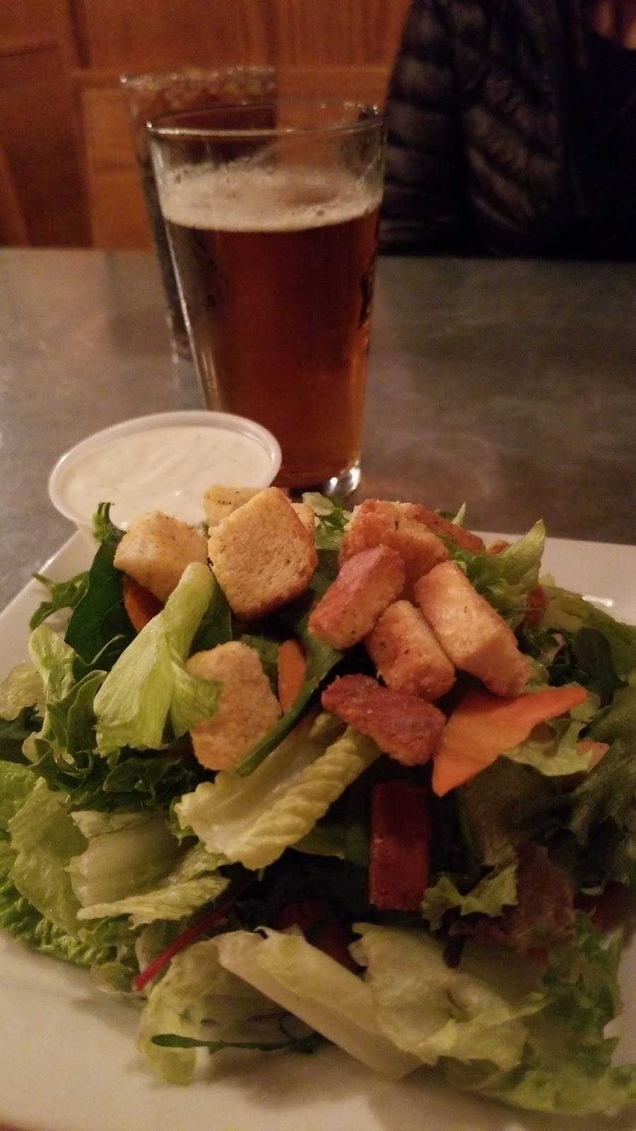 Ferrareses | restaurant | 1161 E F St, Oakdale, CA 95361, USA | 2098472079 OR +1 209-847-2079