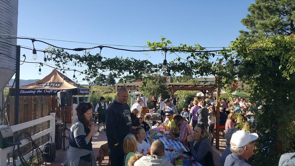 Pikes Peak Brewing Company | restaurant | 1756 Lake Woodmoor Dr, Monument, CO 80132, USA | 7192084098 OR +1 719-208-4098