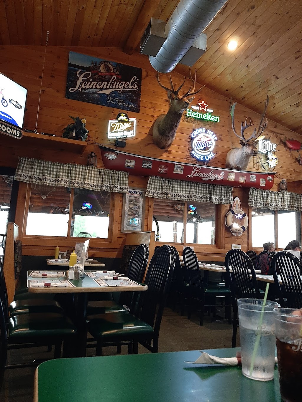 The Crow’s Nest Resort | restaurant | 2743 MN-65, Mora, MN 55051, USA | 3206791977 OR +1 320-679-1977