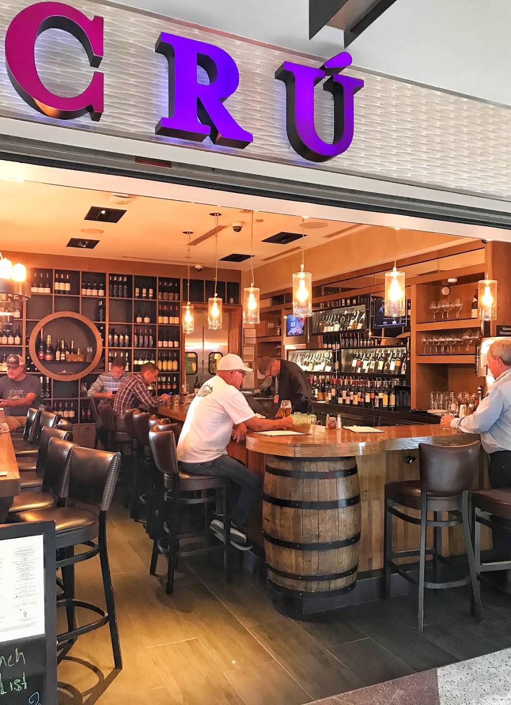 Denver International Airport B&C Concourse | restaurant | Arrivals – Terminal W, Denver, CO 80249, USA | 3033422000 OR +1 303-342-2000