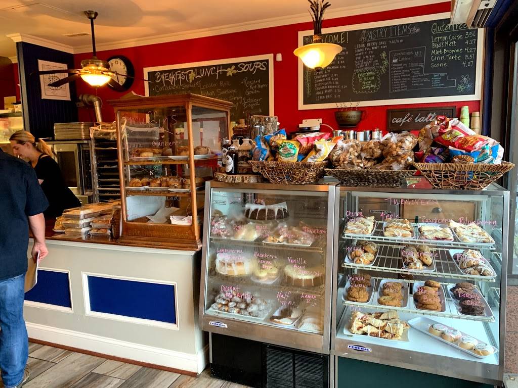 Bellas | restaurant | 602 Riverside Dr, Clayton, NY 13624, USA | 3156862341 OR +1 315-686-2341