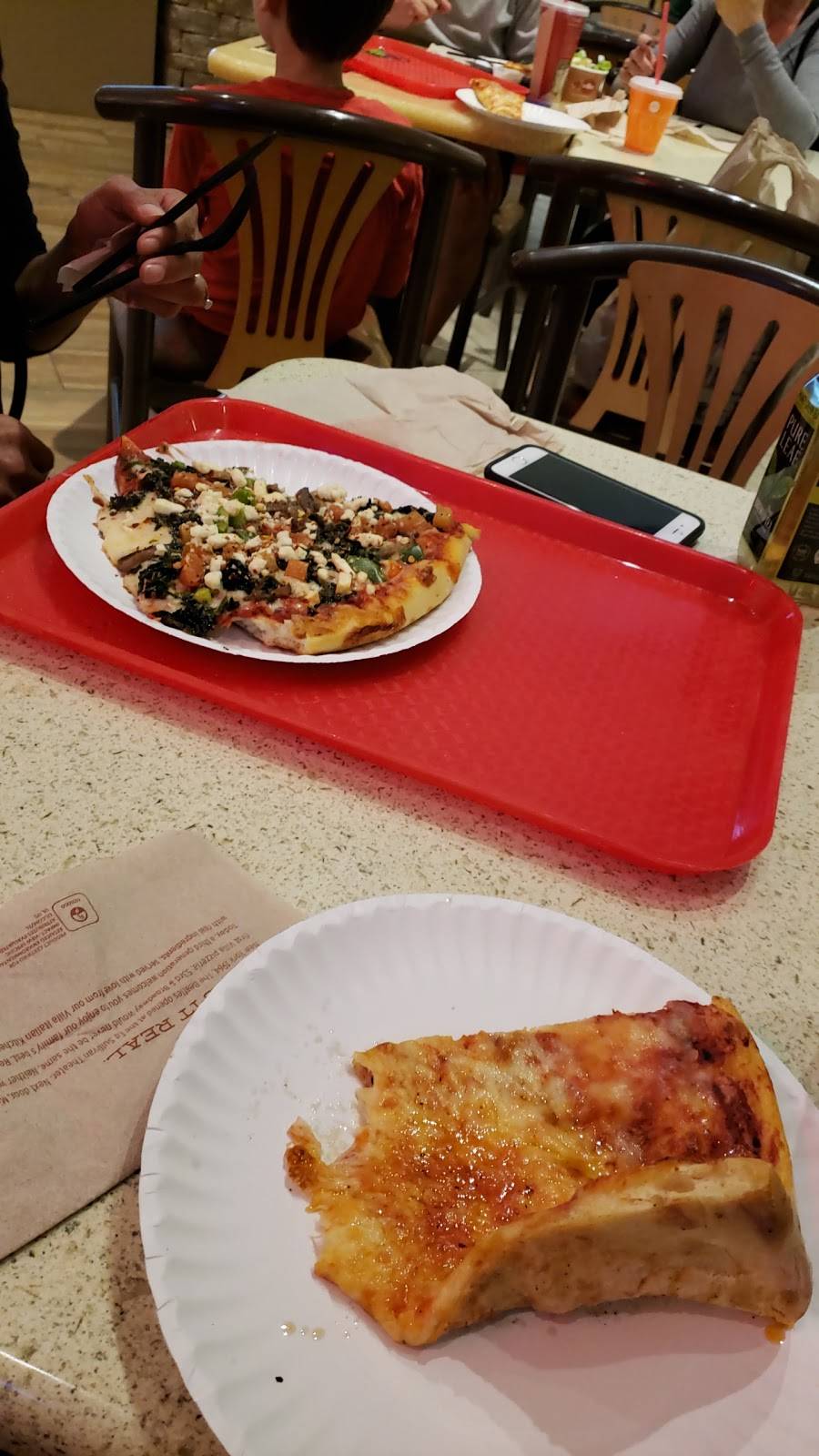 Villa Fresh Italian Kitchen | restaurant | 3111 W Chandler Blvd, Chandler, AZ 85226, USA | 4808211672 OR +1 480-821-1672