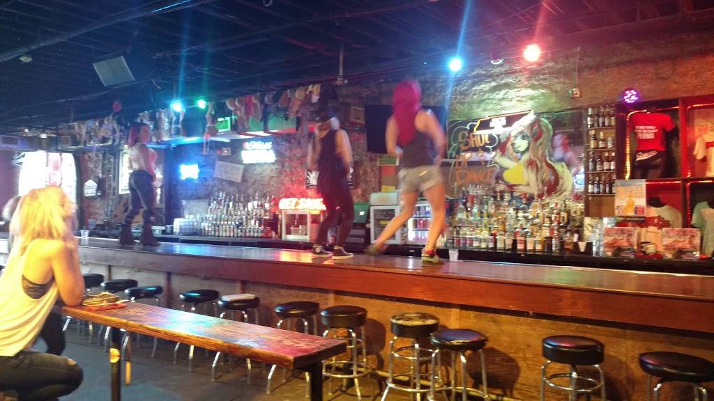 Coyote UGLY | restaurant | 154 2nd Ave N, Nashville, TN 37201, USA | 6152548459 OR +1 615-254-8459