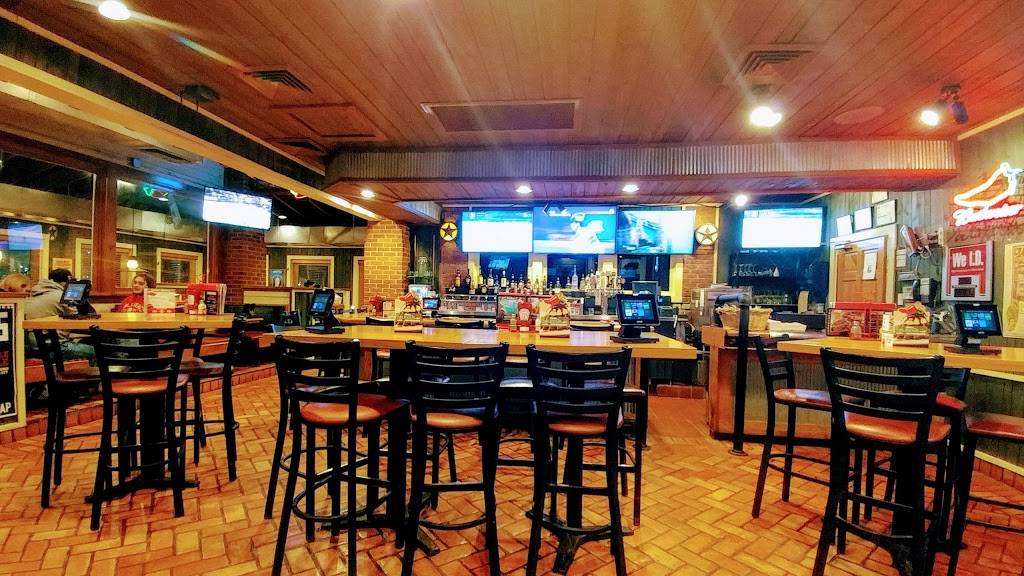 Chilis Grill & Bar | restaurant | 2651 2nd St, Coralville, IA 52241, USA | 3193511488 OR +1 319-351-1488