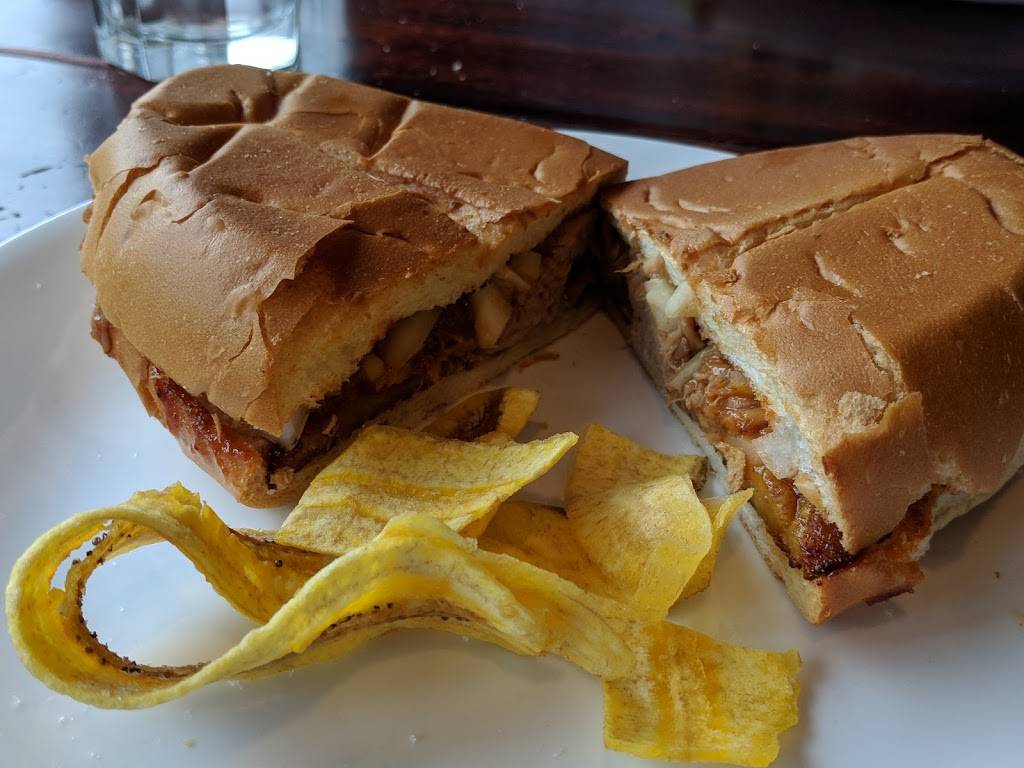 Paladar Restaurant and Rum Bar | restaurant | 2252 N Western Ave, Chicago, IL 60647, USA | 7732524747 OR +1 773-252-4747