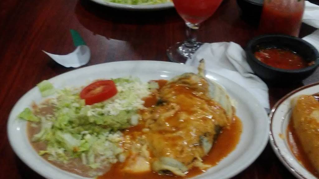 La Fiesta | restaurant | 1005 N 18th St, Centerville, IA 52544, USA | 6418562722 OR +1 641-856-2722