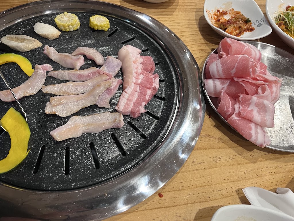 Kangs Kitchen Korean BBQ | restaurant | 800 John Young Pkwy, Orlando, FL 32808, USA | 4072379938 OR +1 407-237-9938