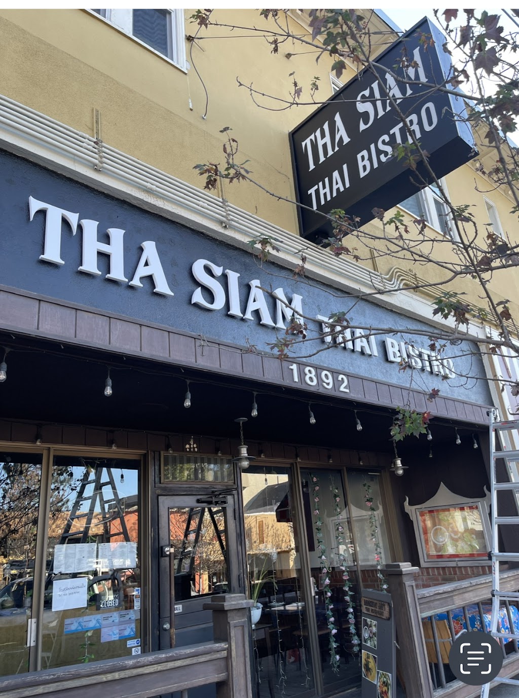 Tha Siam Thai Bistro | restaurant | 1892 Solano Ave, Berkeley, CA 94707, USA | 5105253625 OR +1 510-525-3625
