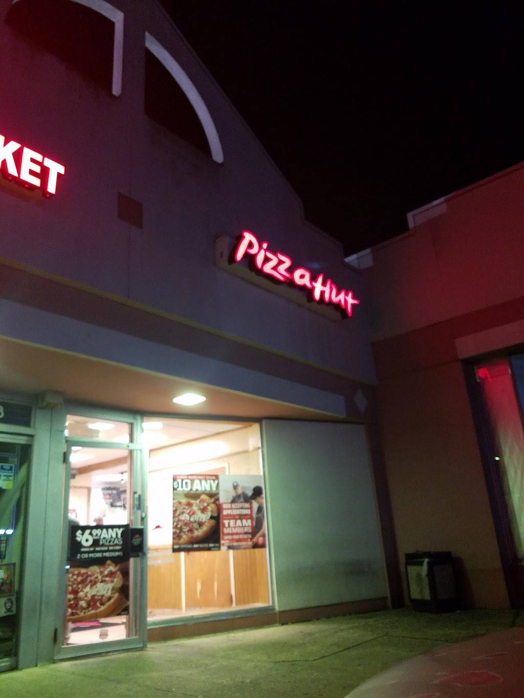 Pizza Hut | restaurant | 4811 Columbia Pike, Arlington, VA 22204, USA | 7038922288 OR +1 703-892-2288