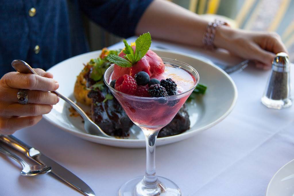 MountainView Bar & Grill | restaurant | 38759 S Mountain View Blvd, Tucson, AZ 85739, USA | 5208255217 OR +1 520-825-5217