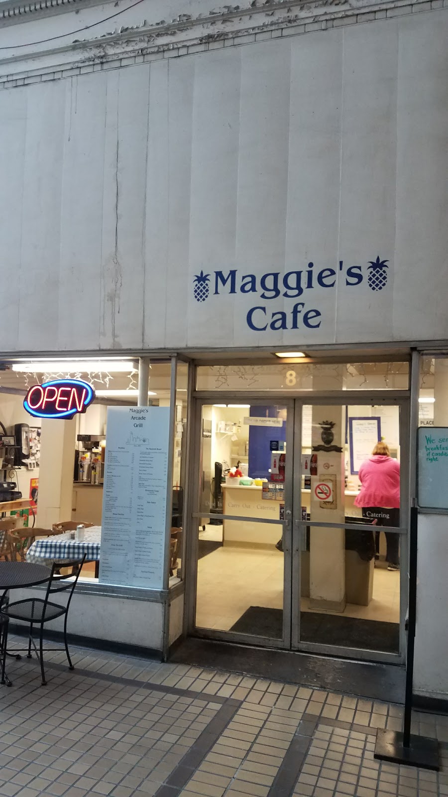 Maggies Arcade Grill | restaurant | 8 4th Ave N, Nashville, TN 37219, USA | 6152483663 OR +1 615-248-3663