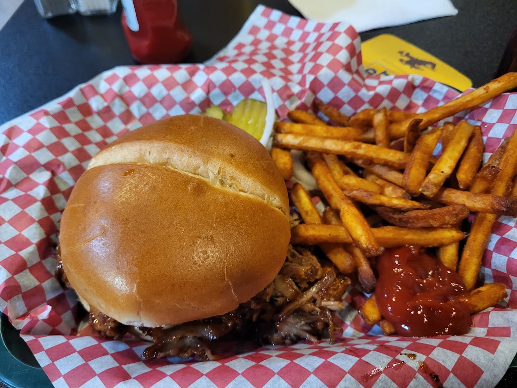 Killys Smokehouse | restaurant | 1062 E Brundage Ln, Sheridan, WY 82801, USA | 3076742104 OR +1 307-674-2104