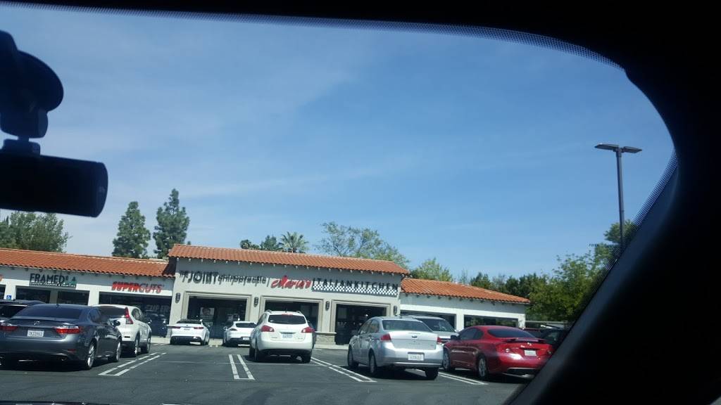 Marias Italian Kitchen | restaurant | 23331 Mulholland Dr, Woodland Hills, CA 91364, USA | 8182250586 OR +1 818-225-0586