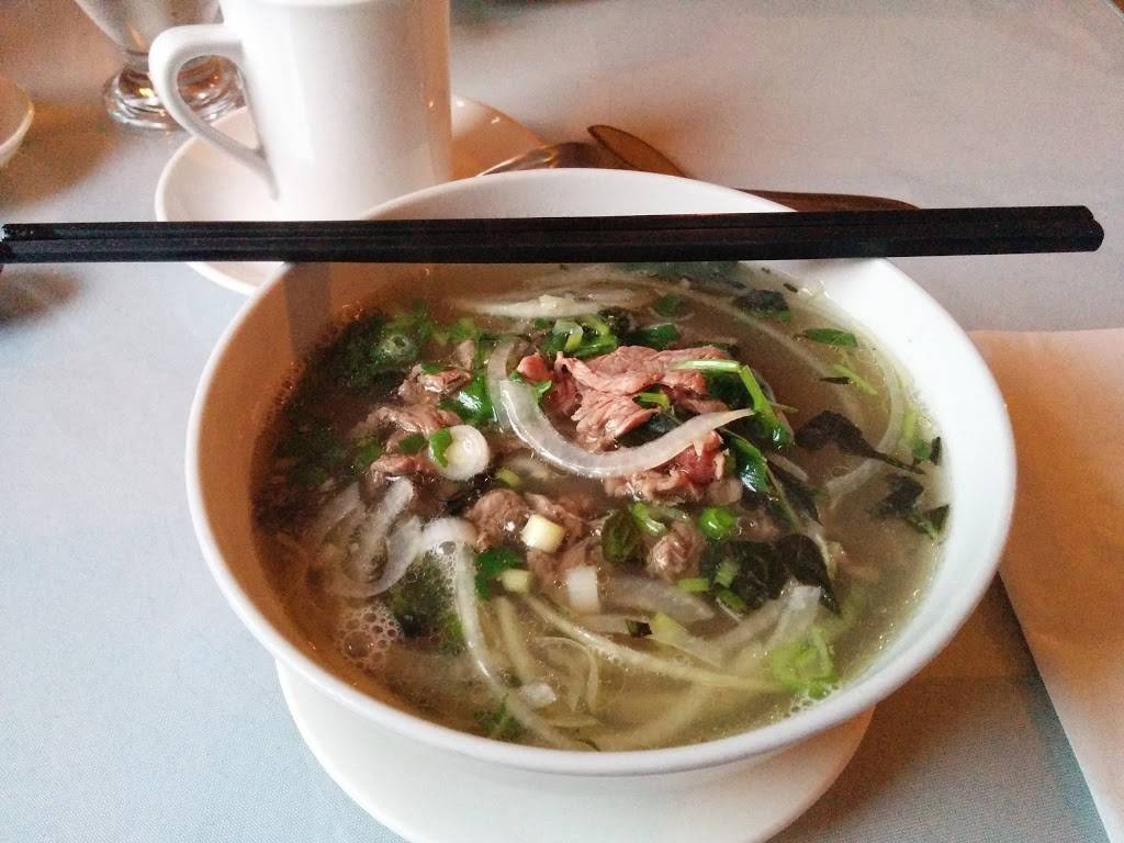 Tonkinoise | restaurant | 310 Rue Principale, Saint-Sauveur, QC J0R 1R0, Canada | 4502279980 OR +1 450-227-9980