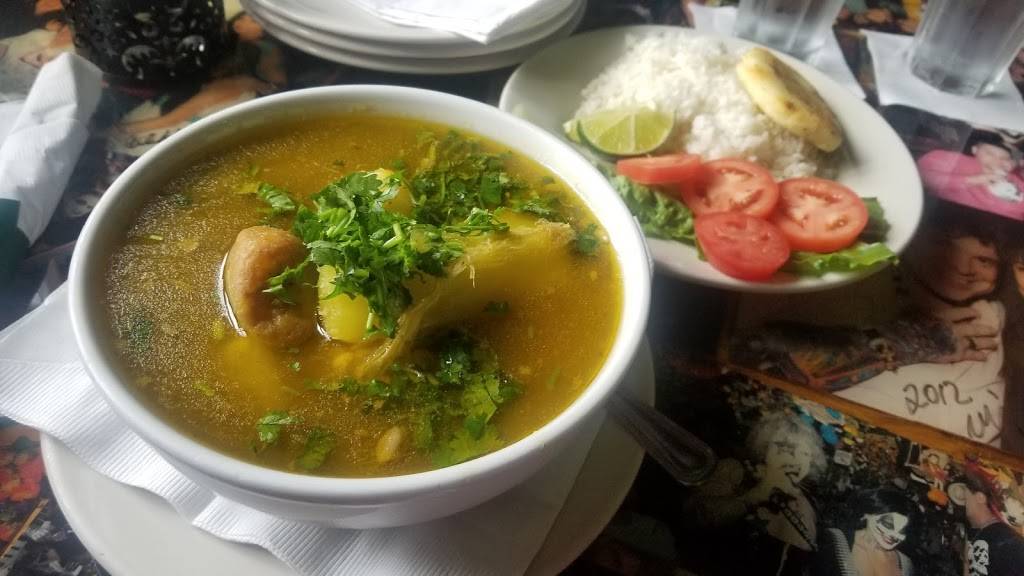 Pueblito Viejo | restaurant | 5429 N Lincoln Ave, Chicago, IL 60625, USA | 7737849135 OR +1 773-784-9135