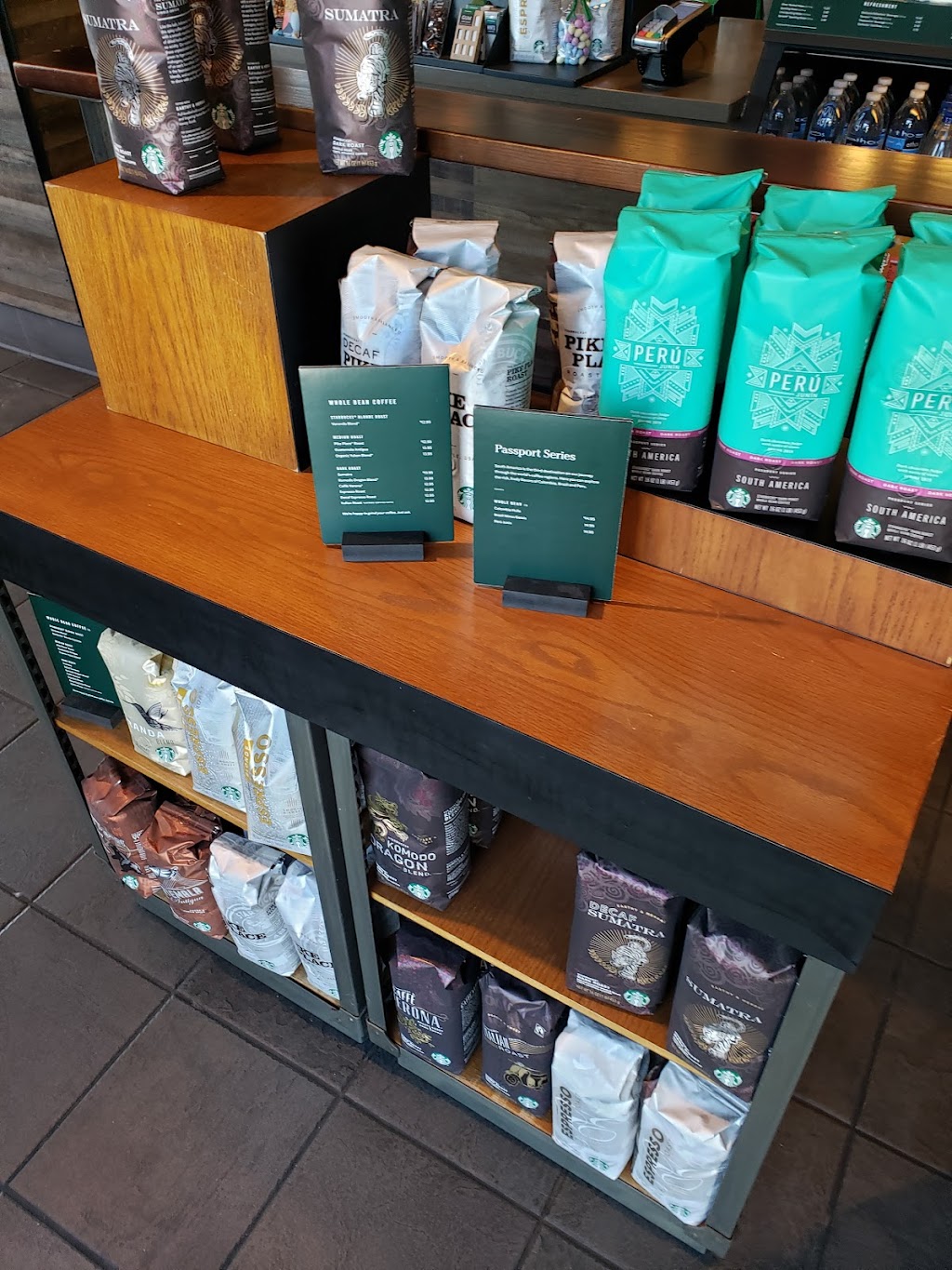 Starbucks | cafe | 2916 Eaglecrest Dr, Emporia, KS 66801, USA | 6203400289 OR +1 620-340-0289