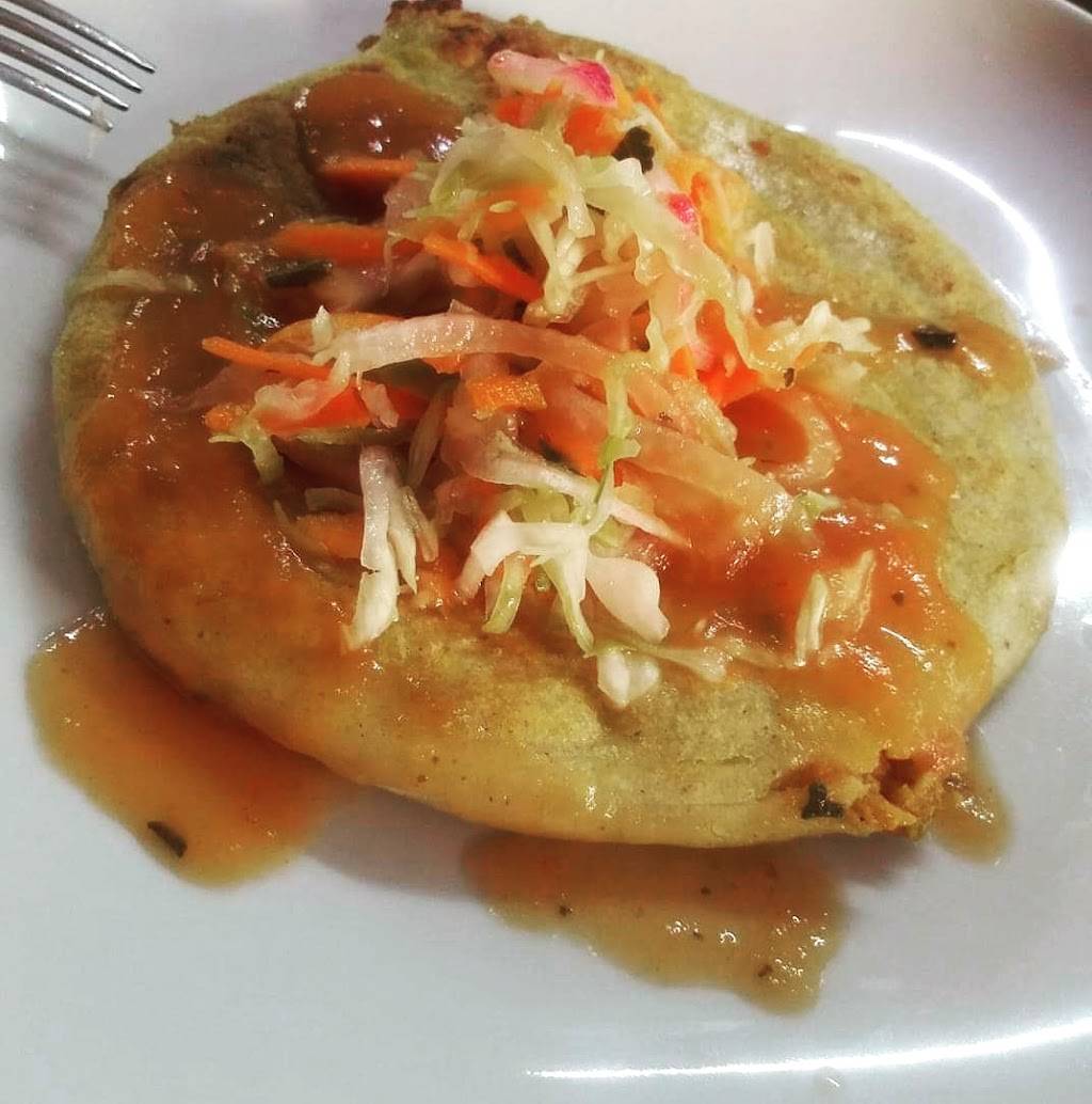 Aramacao Internacional Pupuseria | restaurant | Calle F.C., Libertad, 22400 Tijuana, B.C., Mexico | 016648602679 OR +52 664 860 2679