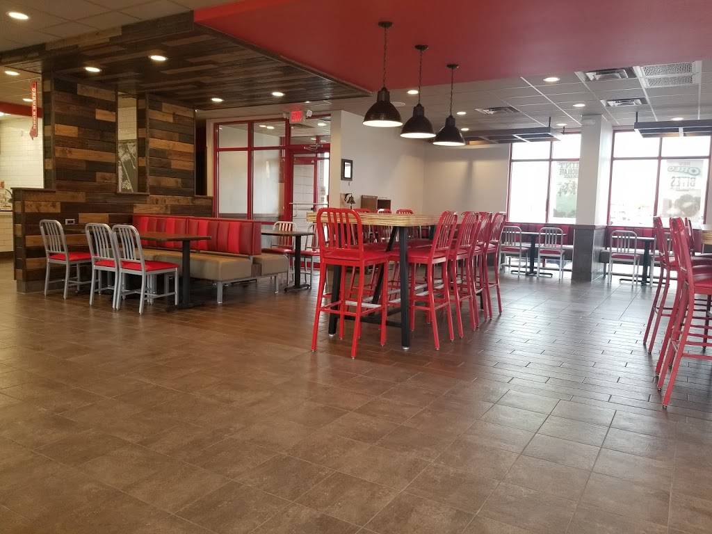 Arbys | restaurant | 3600 N First Ave, Evansville, IN 47710, USA | 8124841244 OR +1 812-484-1244