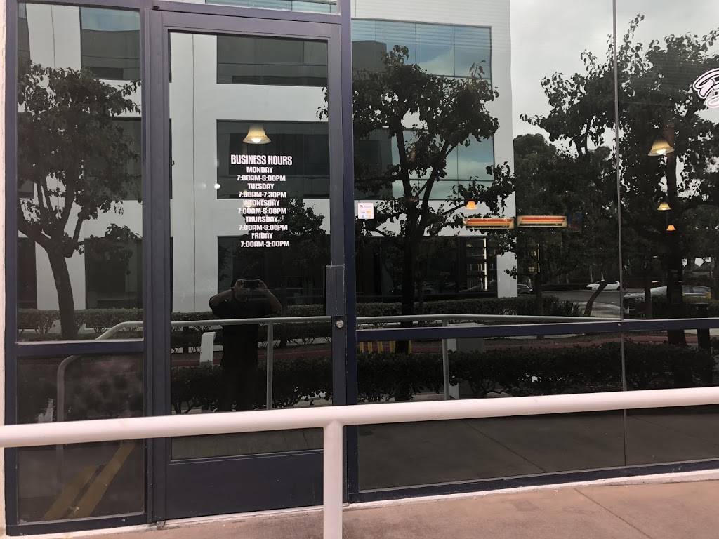 Brandon’s cafe | restaurant | 5230 Pacific Concourse Dr ste # 130, Los Angeles, CA 90045, USA | 4246754116 OR +1 424-675-4116