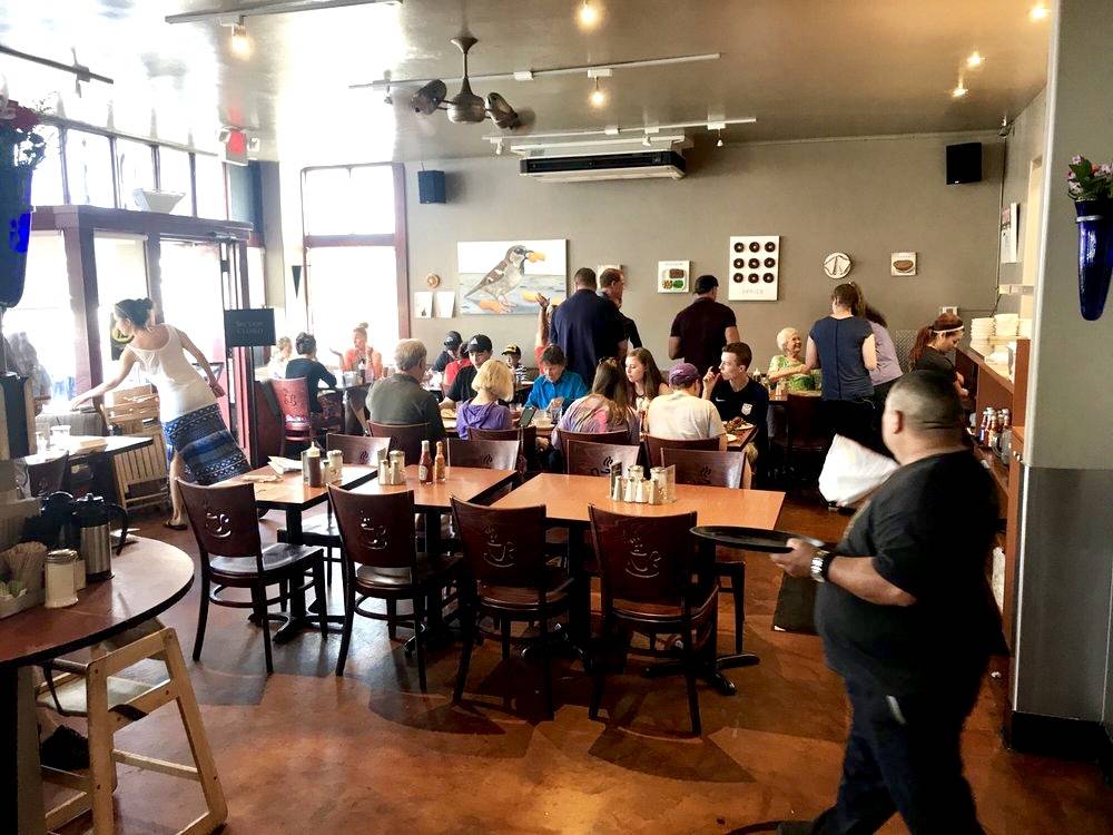 The Mission Mission Beach | restaurant | 3795 Mission Blvd, San Diego, CA 92109, USA | 8584889060 OR +1 858-488-9060