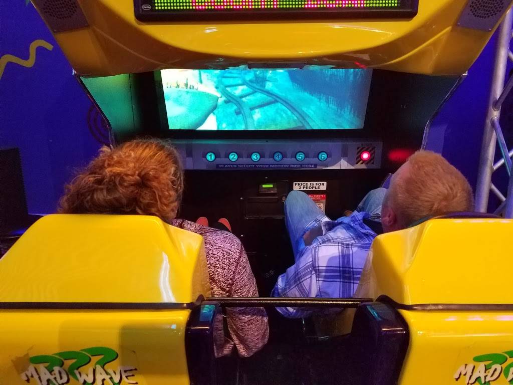 The Coliseum Entertainment Megaplex | restaurant | 410 Saint Johns Church Road, Camp Hill, PA 17011, USA | 7179721000 OR +1 717-972-1000