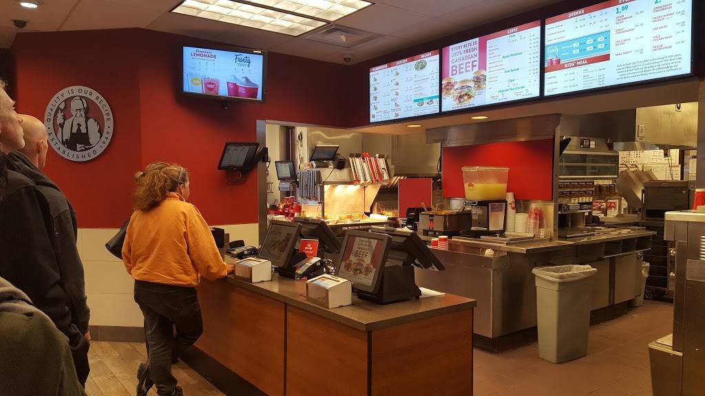 Wendys | restaurant | 1152 Davis Dr, Newmarket, ON L3Y 7V1, Canada | 9058530849 OR +1 905-853-0849