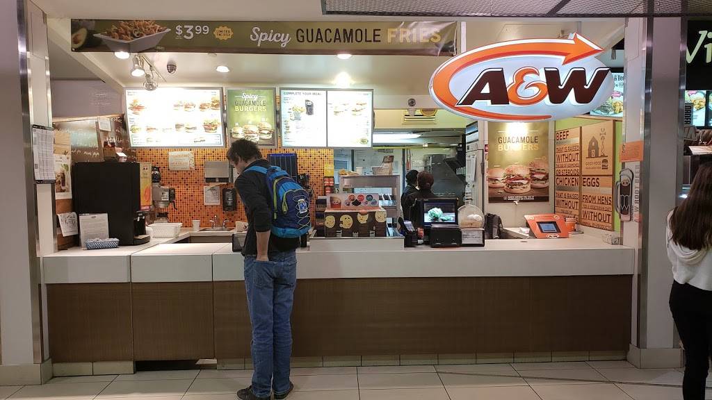 A&W Canada | restaurant | 2300 Yonge St, Toronto, ON M4P 1E4, Canada | 4164876143 OR +1 416-487-6143