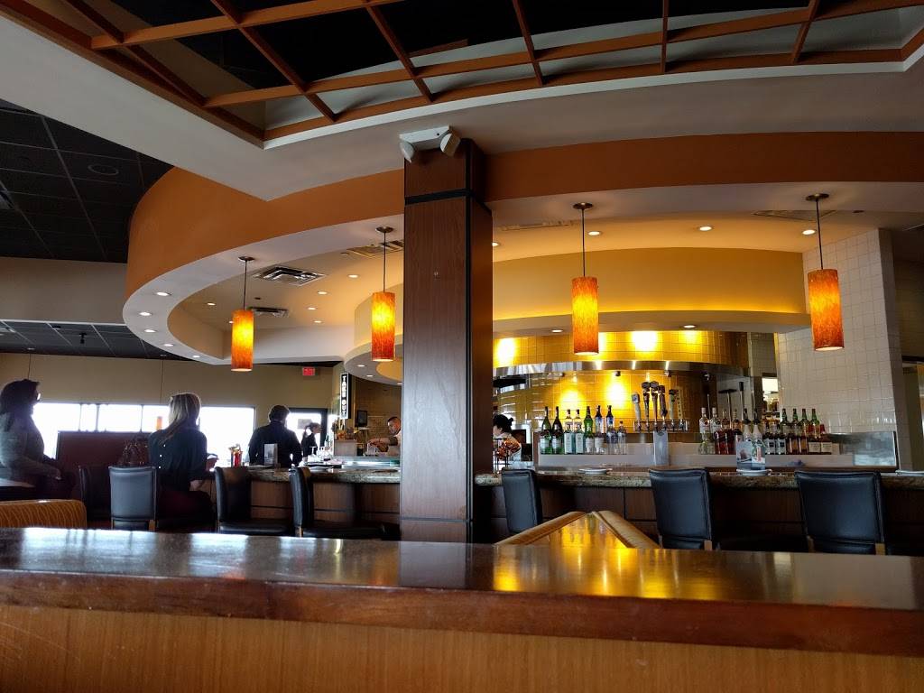 California Pizza Kitchen | restaurant | 31005 Orchard Lake Rd ste c, Farmington Hills, MI 48334, USA | 2487375912 OR +1 248-737-5912