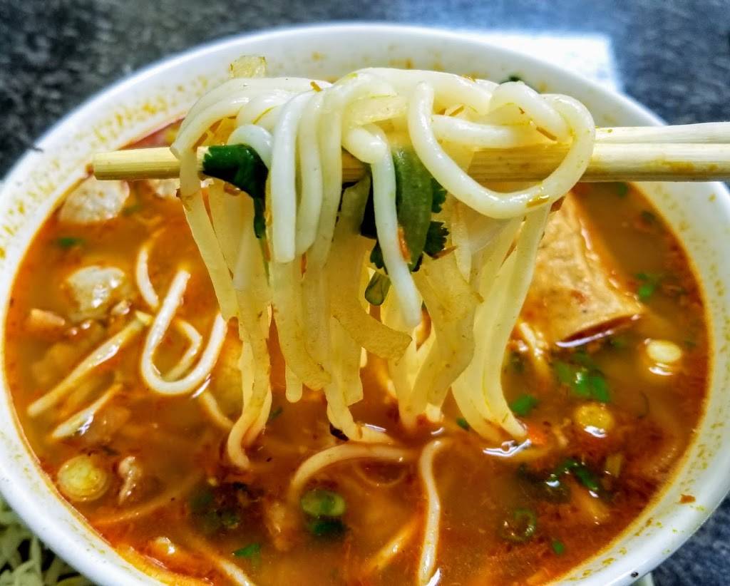 Banh Mi Che Cali Bakery | bakery | 15551 Brookhurst St, Westminster, CA 92683, USA | 7148398185 OR +1 714-839-8185