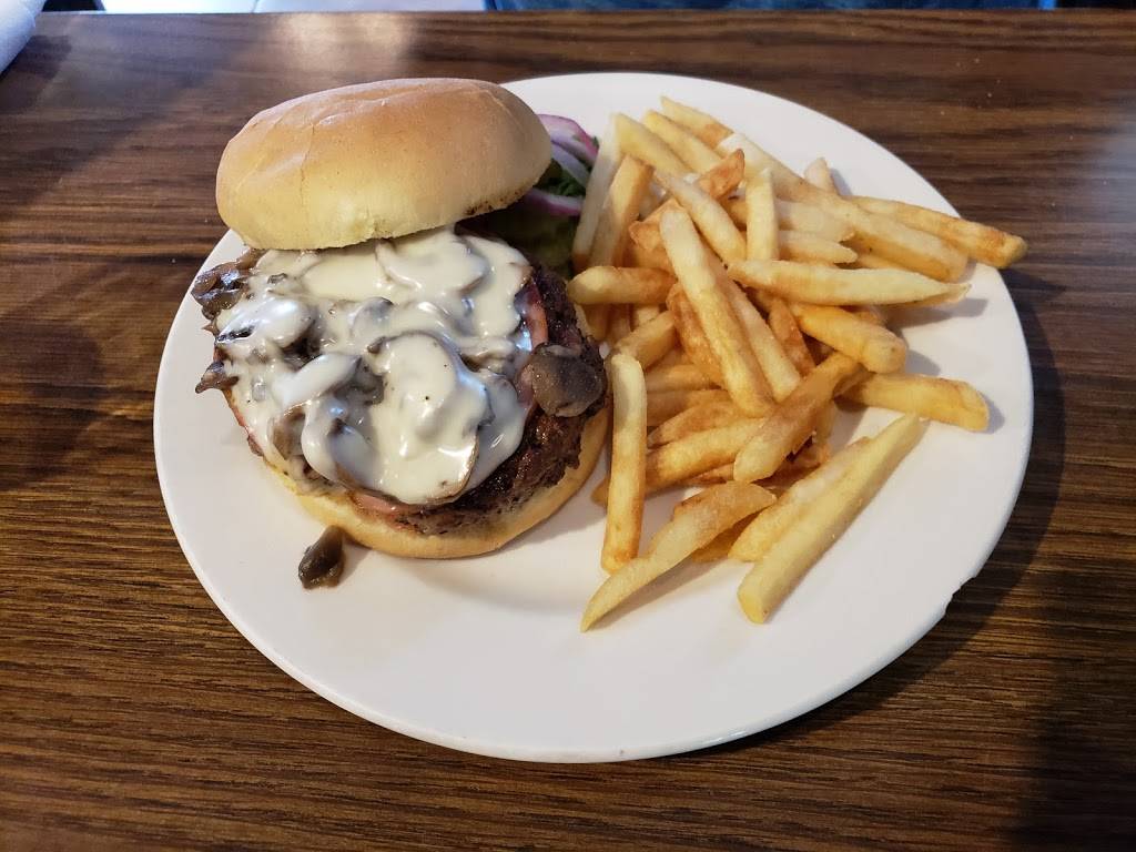 Spillway Grill & Bar | restaurant | 1840 Madison Ave # 8, Council Bluffs, IA 51503, USA | 7123229621 OR +1 712-322-9621