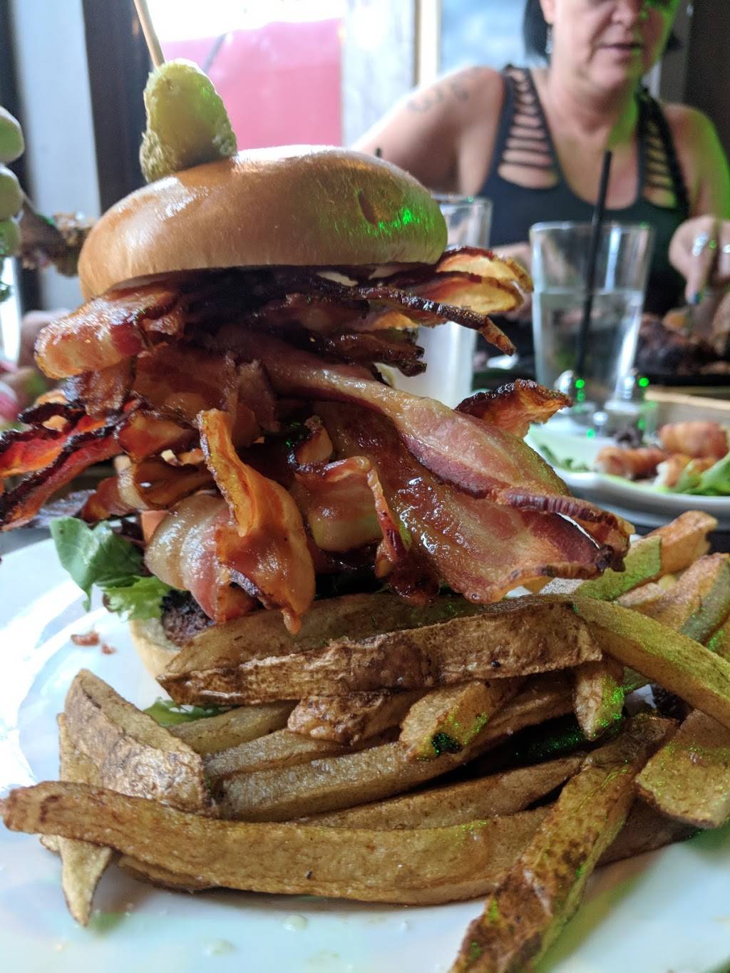 House Of Bacon | restaurant | 34 Court St, Auburn, ME 04210, USA | 2072008057 OR +1 207-200-8057