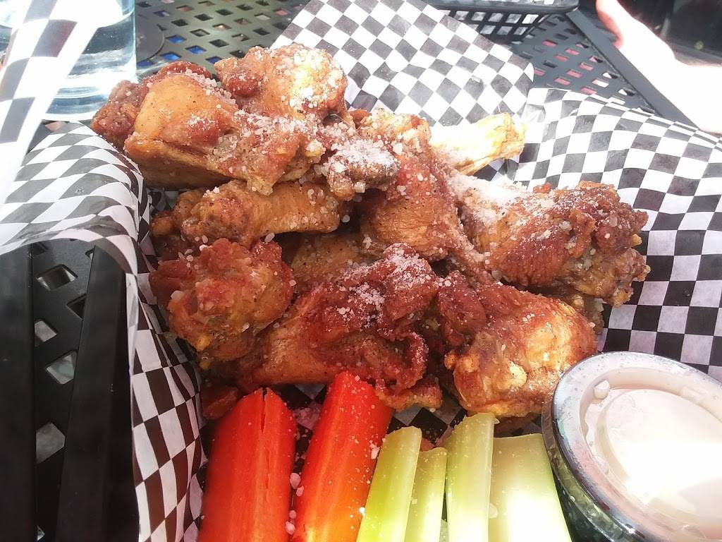 Rock and Roll BBQ | restaurant | 68 N Main St, Warsaw, NY 14569, USA | 5857868484 OR +1 585-786-8484