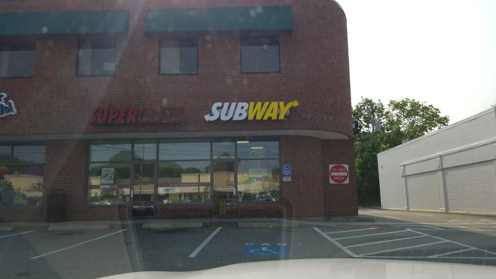 Subway | restaurant | 1077 Lexington St, Waltham, MA 02452, USA | 7813735672 OR +1 781-373-5672