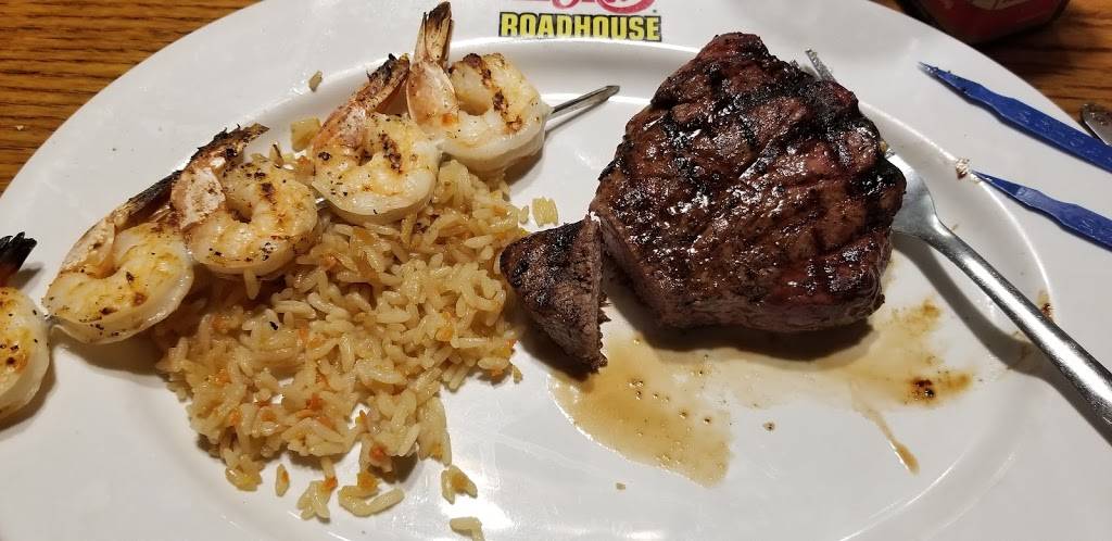 Logans Roadhouse | restaurant | 3000 Spotsylvania Mall Dr, Fredericksburg, VA 22407, USA | 5405481158 OR +1 540-548-1158