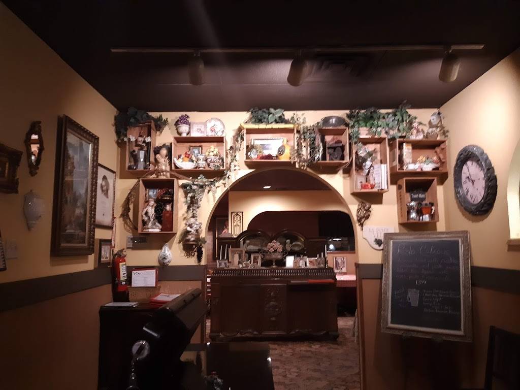 Vinces Italian Restaurant & Pizzeria | restaurant | 15223 4th Ave SW, Burien, WA 98166, USA | 2062461497 OR +1 206-246-1497